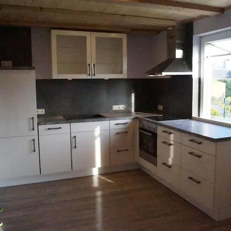 Utholm Apartment *